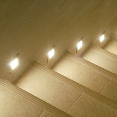 Automatic LED lighting